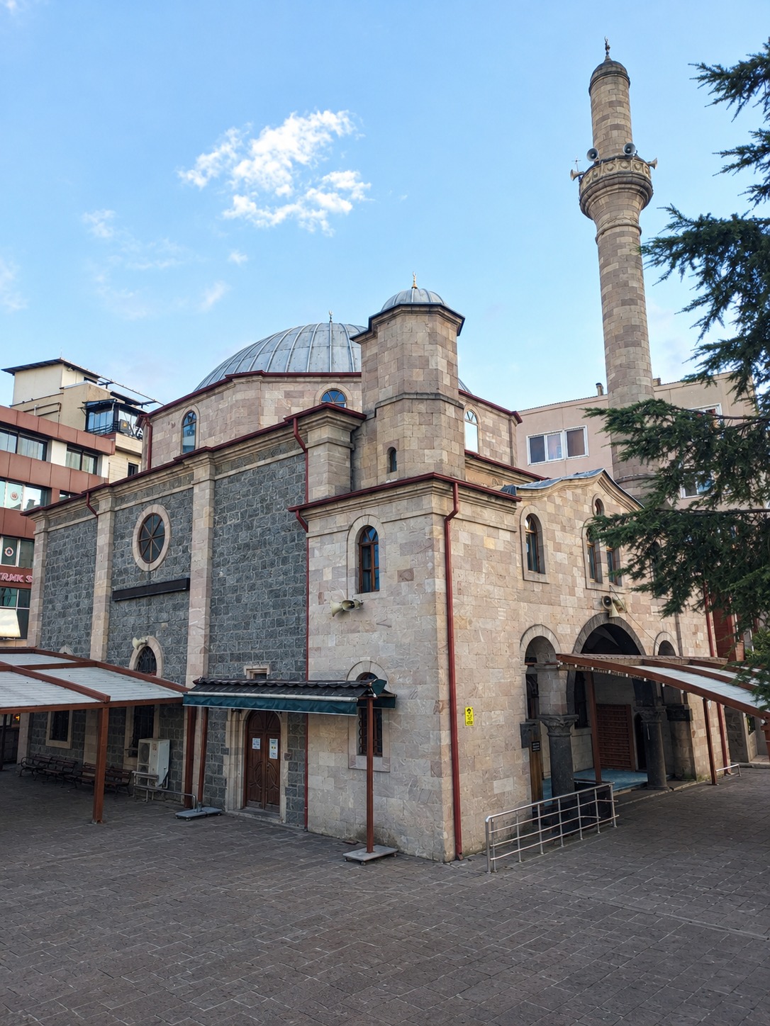 Hacı Miktad Camii