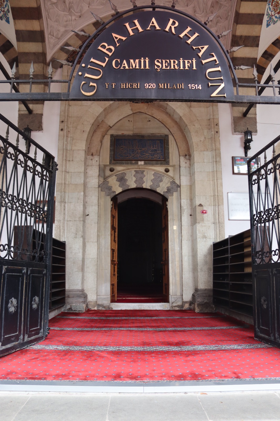 Gülbahar Hatun Camii ve Türbesi