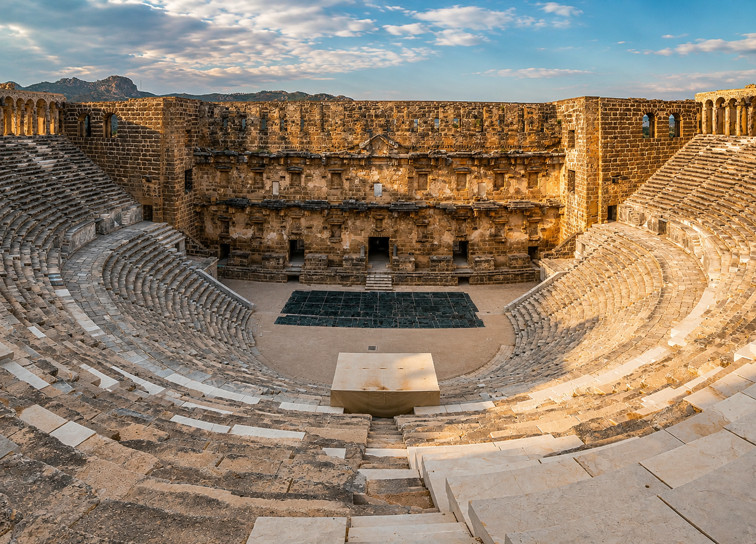 Aspendos Antik Tiyatrosu
