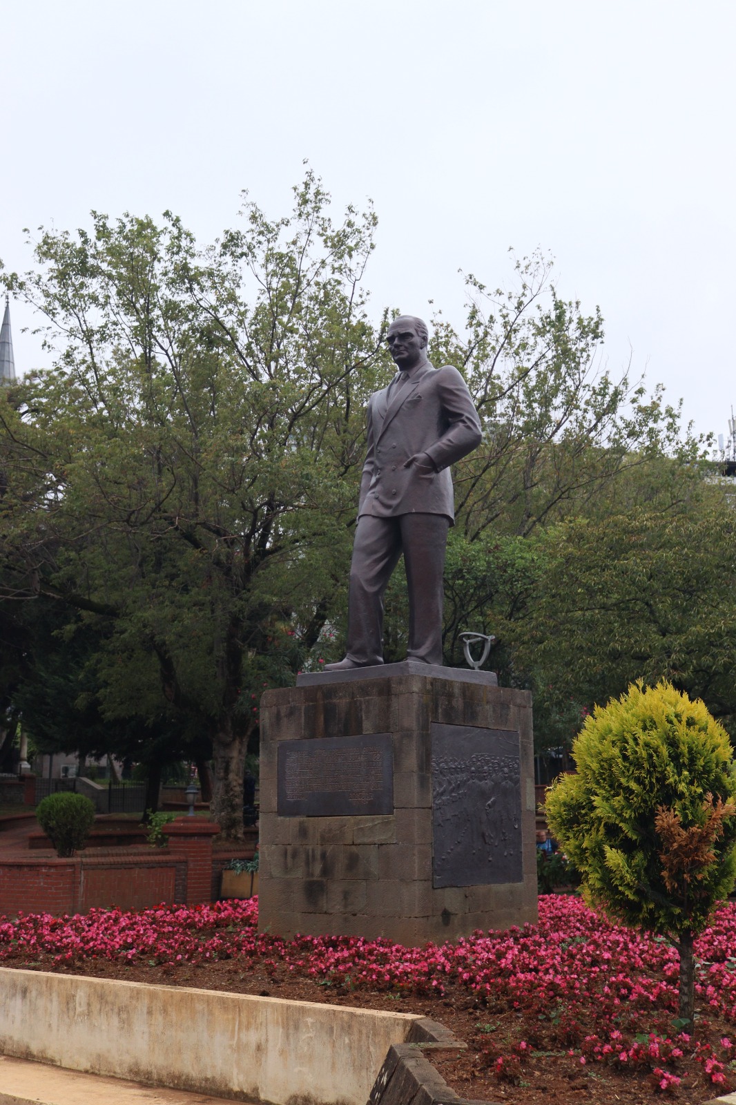 Atapark Atatürk Anıtı