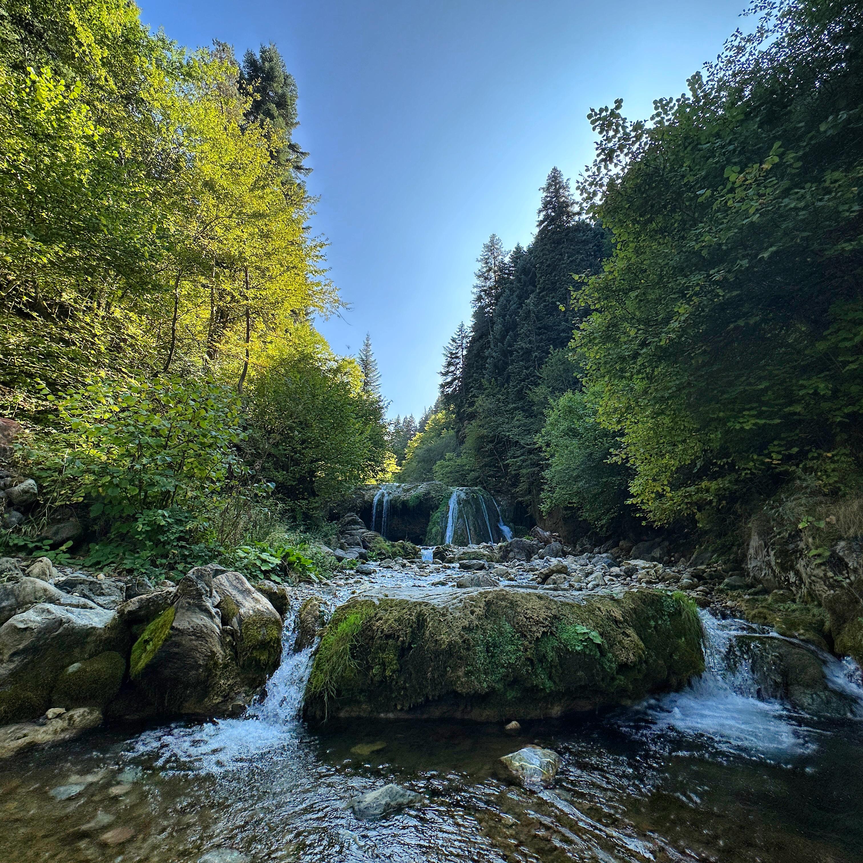 Azdavay Saray Şelalesi