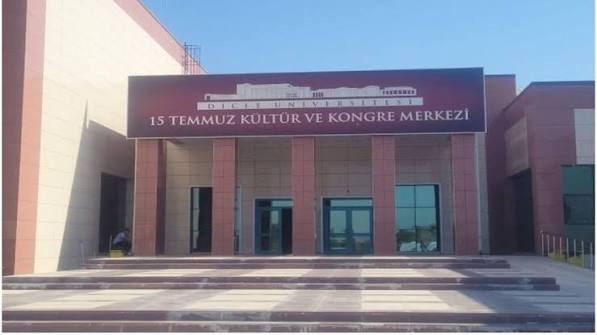 Dicle Üniversitesi 15 Temmuz Kültür Ve Kongre Merkezi