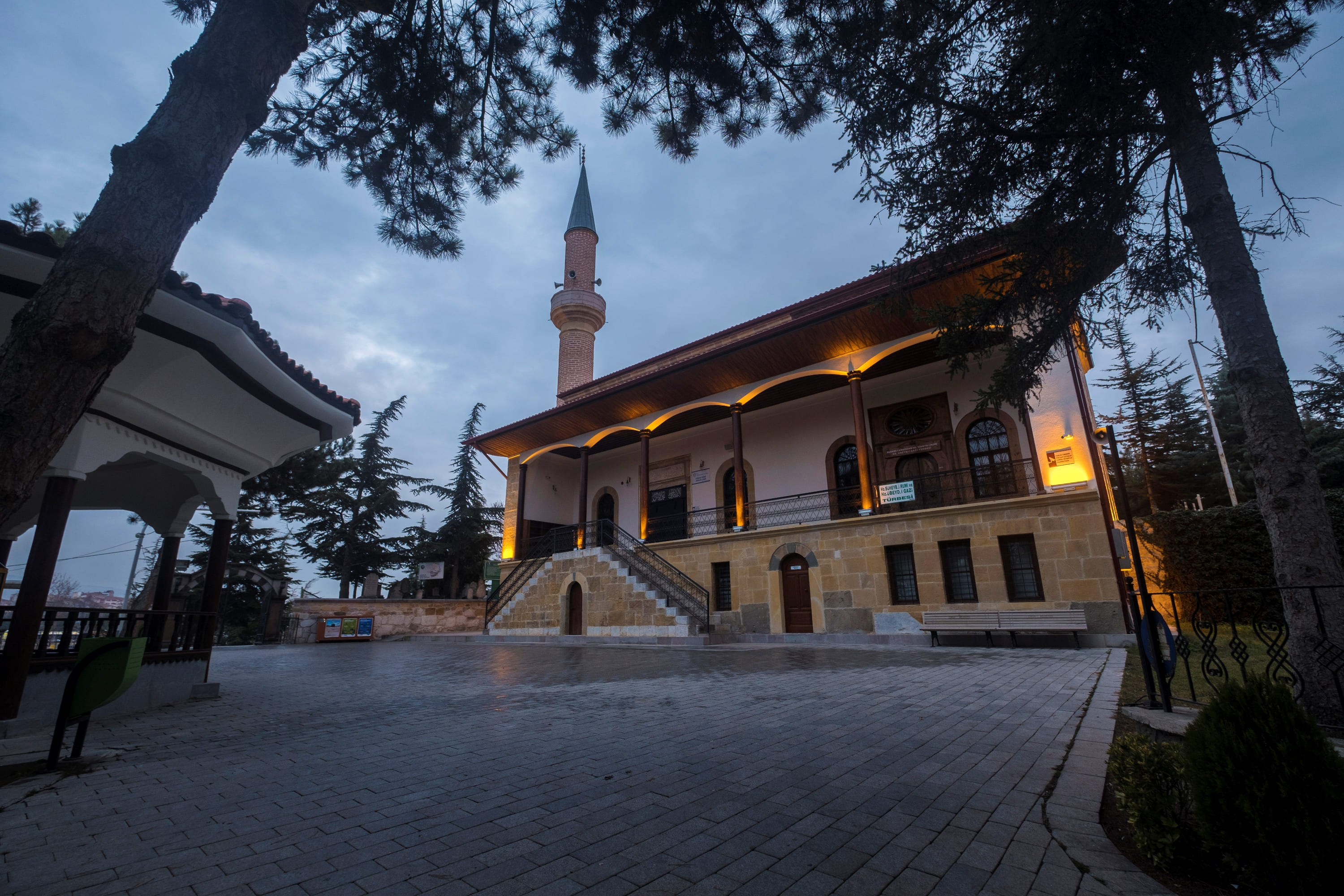 Hıdırlık Camii